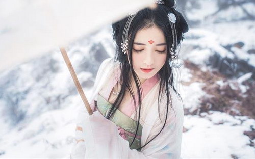 倾城之恋(作者:张爱玲) 倾城之恋(作者:张爱玲)