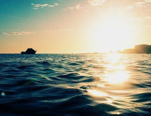 ����-����