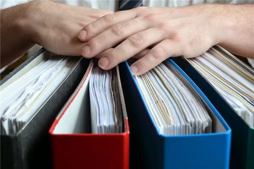 8�ÿ������Ϊ���Ĳ���д�����֣���ᣩ��ǧ�ģ�